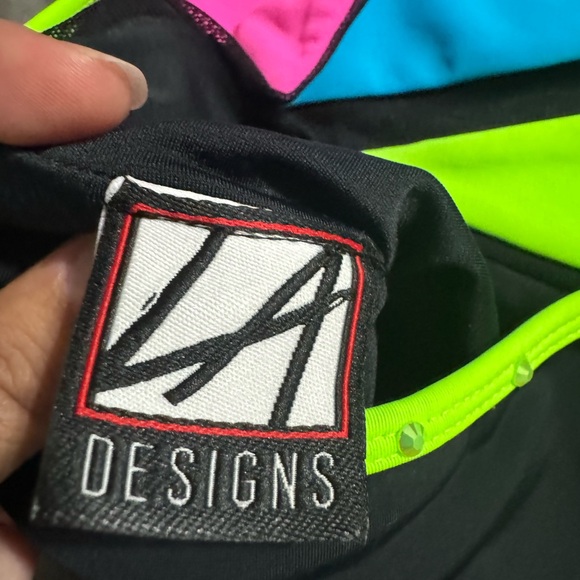 LA Designa child Jr multi colored one piece - Picture 4 of 4